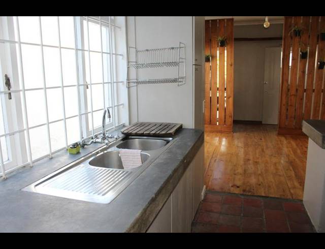 2 BEDROOM PROPERTY TO RENT IN WOODSTOCK